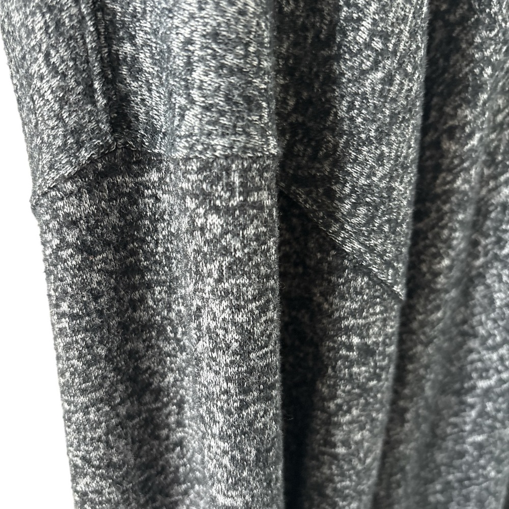 Athleta, Long Sleeve, Drop Shoulder, Size L, Black/White Muted, Like New - Picture 5 of 7